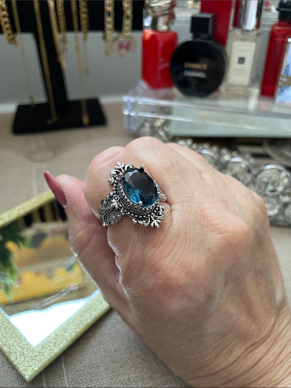✨Vintage-Inspired Blue Gemstone Statement Ring✨Size 10 NEW